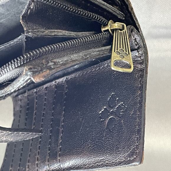 Patricia Nash Cametti Tooled Trifold Wallet Brown Leaf Print Gold Trim Card Slot - Picture 7 of 9